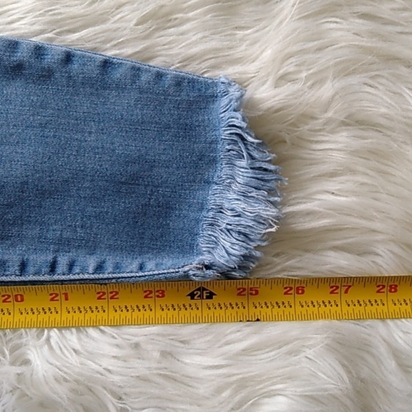 Cello Mid Rise Fringed Hem Crop Skinny Jeans - Picture 13 of 15